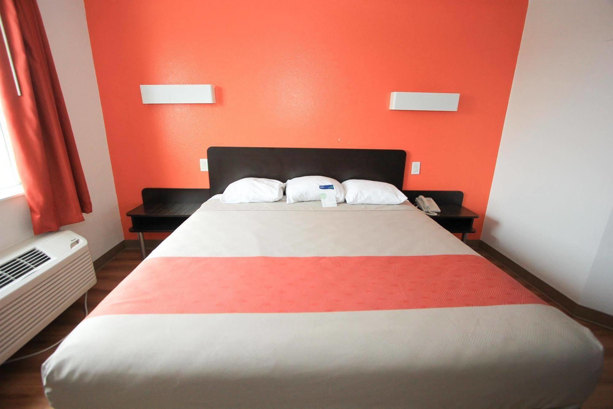 Motel 6-San Antonio, Tx - Downtown - Alamo Dome Kültér fotó
