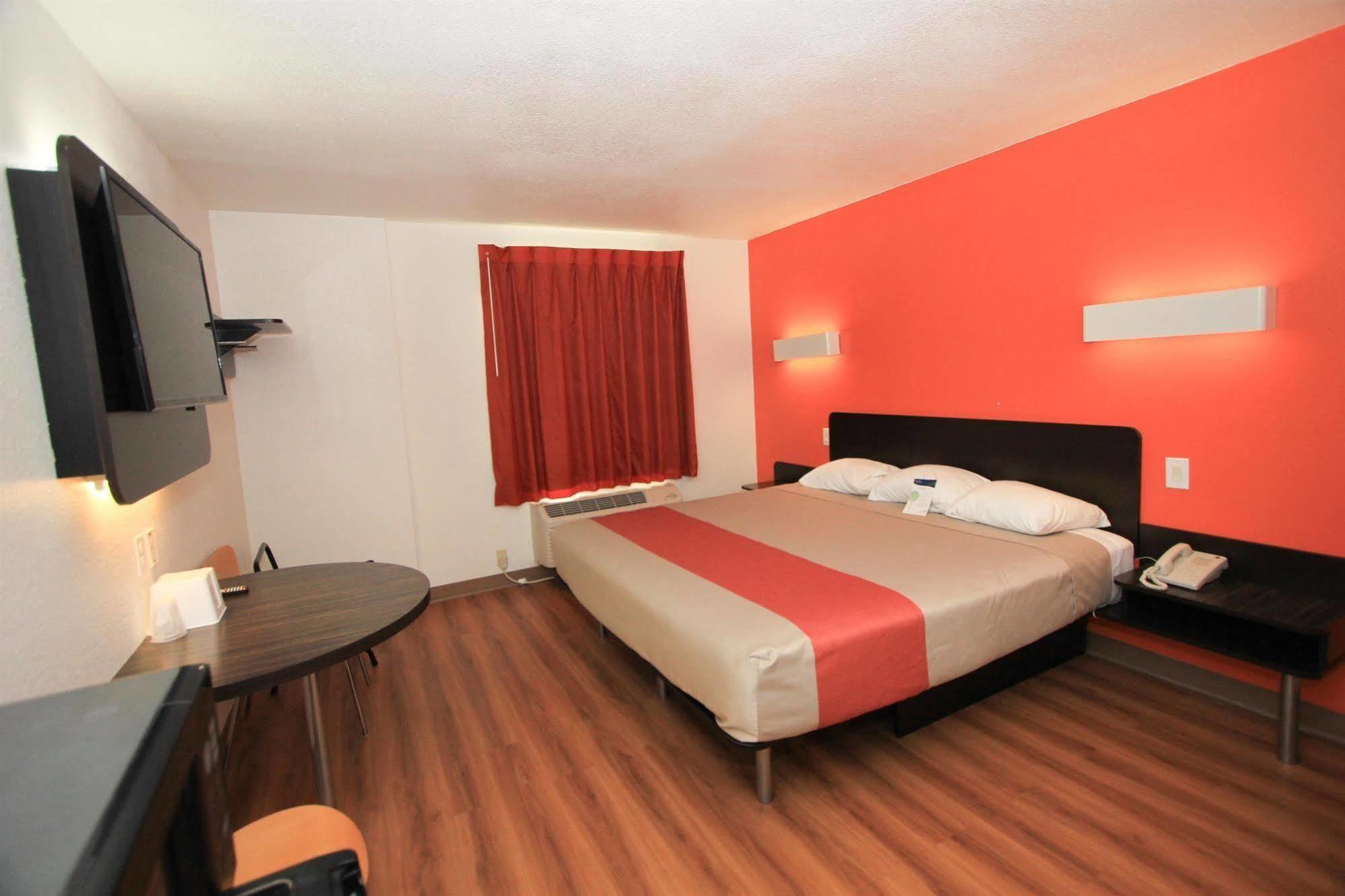 Motel 6-San Antonio, Tx - Downtown - Alamo Dome Kültér fotó